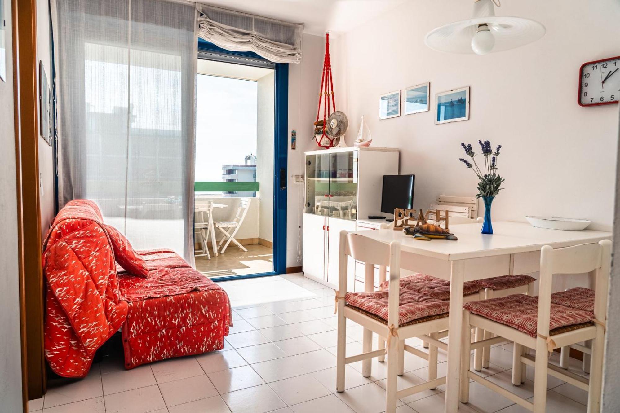 Nice Apartment With Sunny Terrace In Bibione Exterior foto